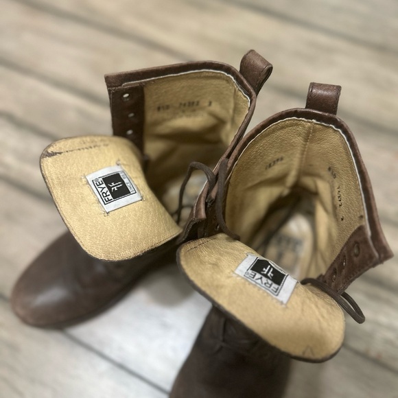 Frye Veronica Combat Boot Sz8.5 Faded Brown - Picture 3 of 6